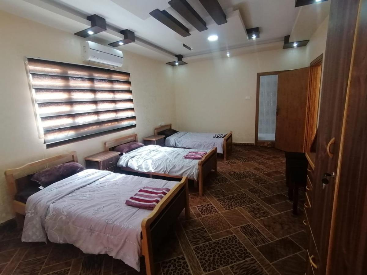 Farmer Stay Hostel Wadi Musa Buitenkant foto