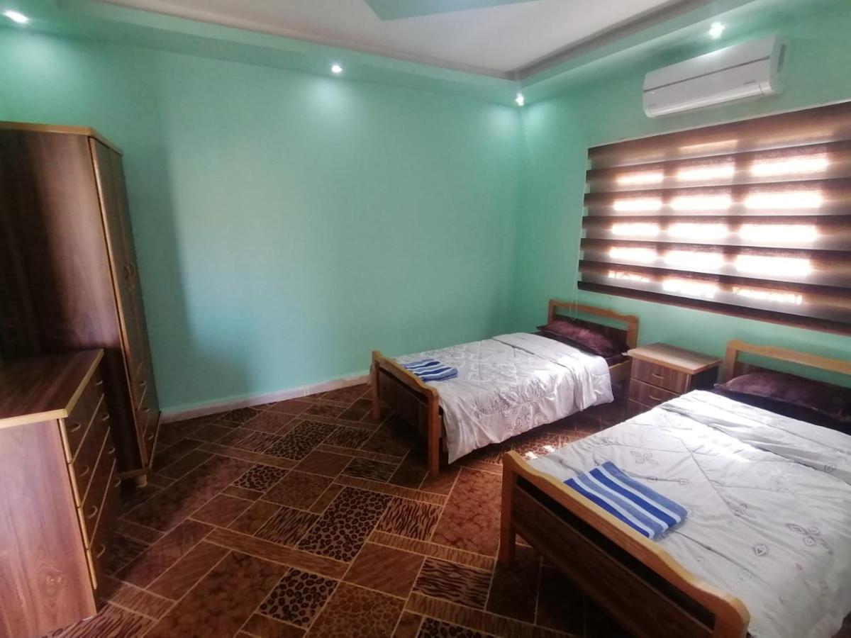 Farmer Stay Hostel Wadi Musa Buitenkant foto