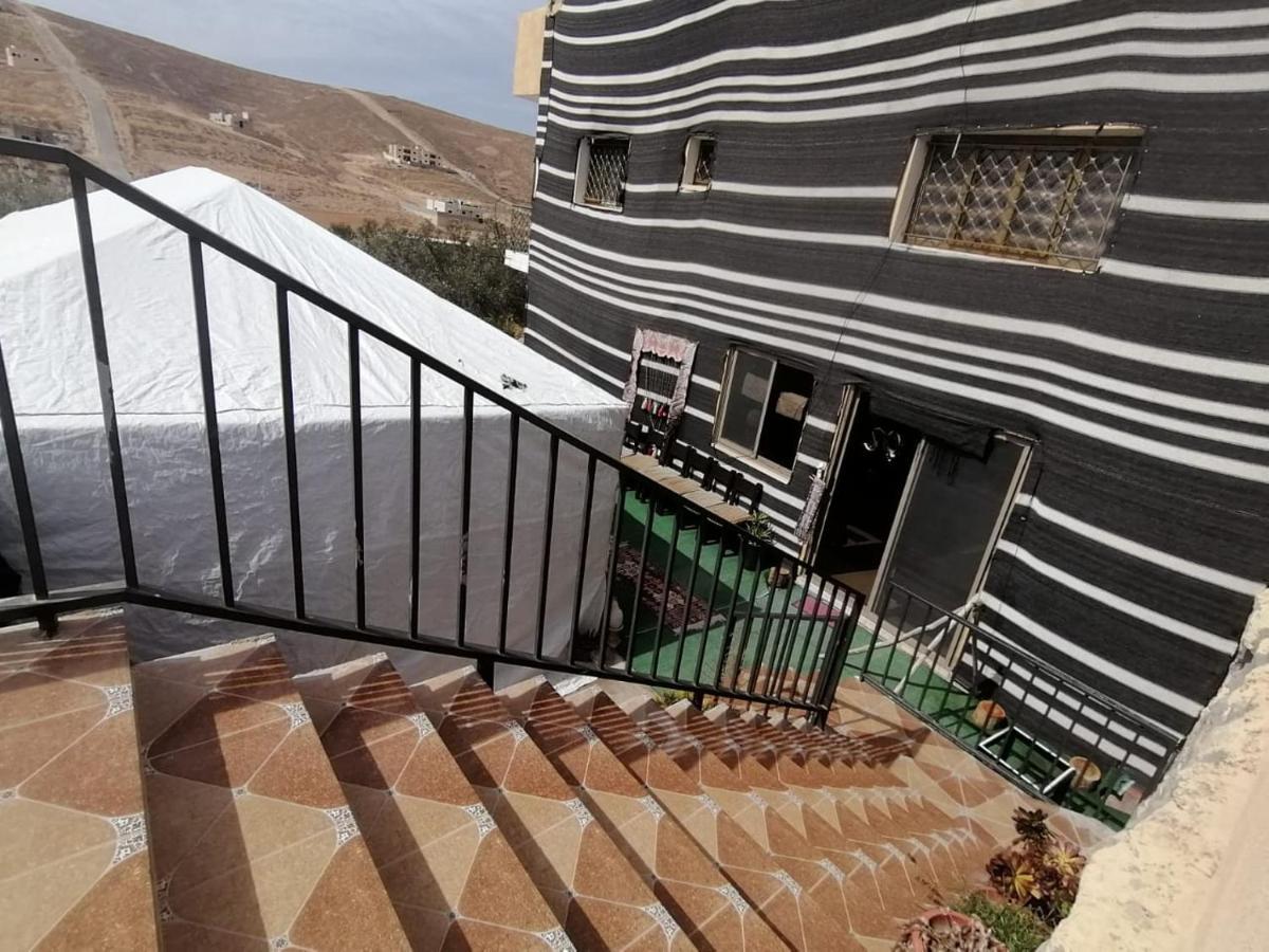 Farmer Stay Hostel Wadi Musa Buitenkant foto
